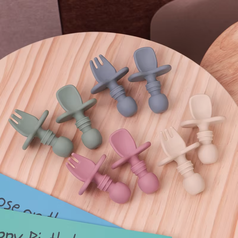 Color Kids 2PCS Silicone Baby Tableware Set Soft Fork Spoon BPA Free Portable Mini Feeding Utensils Spork Training Fork Spoon